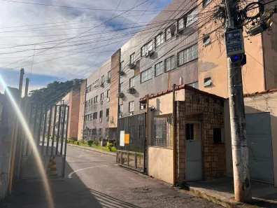 Apartamento com 2 Quartos para alugar, 61m² no Vila Americana, Volta Redonda