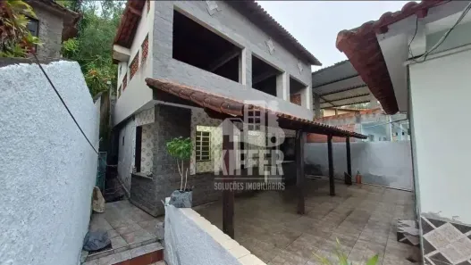 Casa com 5 Quartos à venda, 600m² no Colubande, São Gonçalo