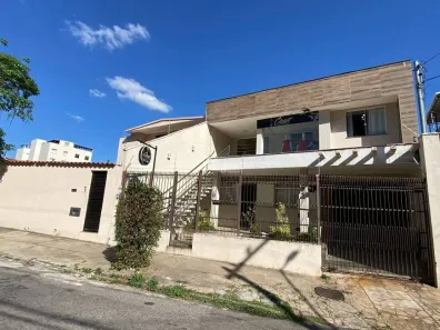 Casa com 6 Quartos à venda, 260m² no Bairu, Juiz de Fora