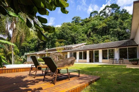 Fazenda/Sítio com 4 Quartos à venda, 674m² no Loteamento Sítios de Santa Clara, Jundiaí