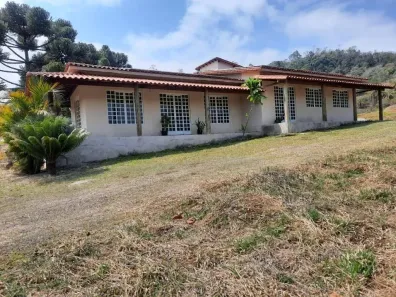 Fazenda/Sítio com 4 Quartos à venda, 250m² no , Caeté