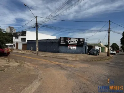 Imóvel Comercial com 7 Quartos à venda, 350m² no Vila Anchieta, Goiânia