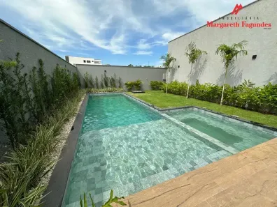 Casa de Condomínio com 4 Quartos à venda, 375m² no Jardins Itália, Goiânia