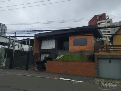 Casa à venda, 234m² no Centro, Novo Hamburgo