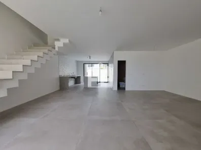 Casa de Condomínio com 3 Quartos à venda, 316m² no Recreio dos Bandeirantes, Rio de Janeiro