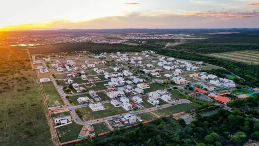 Lote/Terreno à venda, 300m² no Vila Eduardo, Petrolina