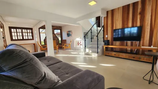 Casa de Condomínio com 4 Quartos à venda, 155m² no Vila Porã, Campos do Jordão