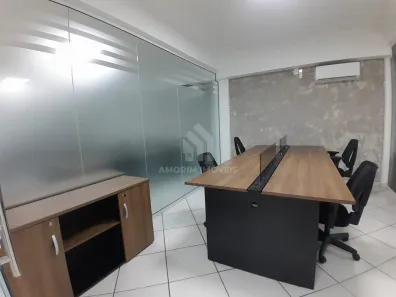 Sala Comercial para alugar, 180m² no Centro, Itajaí