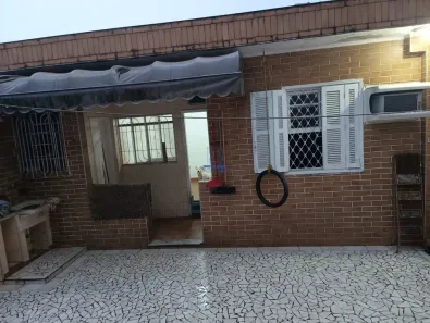 Casa com 3 Quartos à venda, 245m² no Vila São Jorge, São Vicente