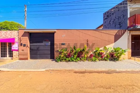 Casa com 3 Quartos à venda, 130m² no Jardim Santa Martha, Leme