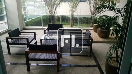 Sala Comercial para venda ou aluguel, 160m² no Vila Gertrudes, São Paulo