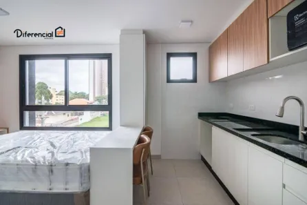 Apartamento com 1 Quarto para alugar, 24m² no Cristo Rei, Curitiba