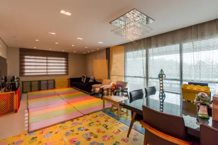 Apartamento com 3 Quartos à venda, 234m² no Aclimação, São Paulo