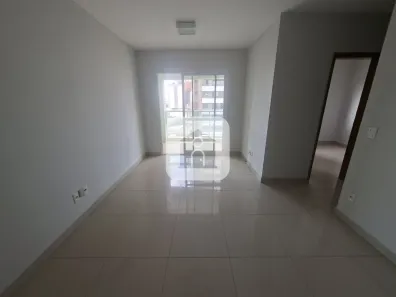 Apartamento com 2 Quartos para alugar, 63m² no Centro, Uberlândia