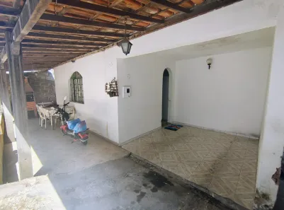 Casa com 3 Quartos à venda, 123m² no Laranjeiras, Betim