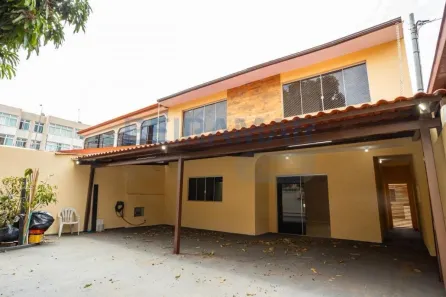 Casa com 4 Quartos à venda, 320m² no Guará I, Brasília
