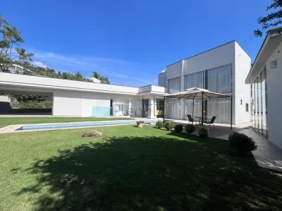 Casa de Condomínio com 3 Quartos para alugar, 248m² no Marambaia, Vinhedo