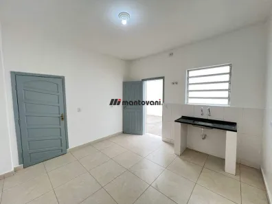 Casa com 1 Quarto para alugar, 55m² no Vila Canero, São Paulo