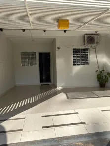 Casa com 2 Quartos à venda, 96m² no Canadá, Cascavel