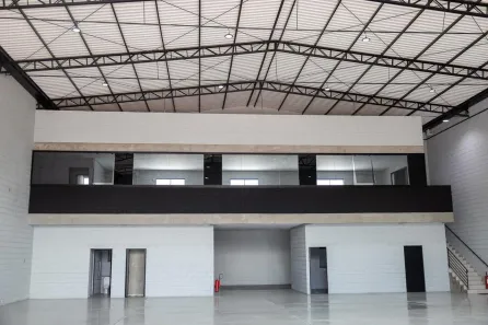 Galpão/Depósito/Armazém para alugar, 720m² no Vila Valparaíso, Santo André