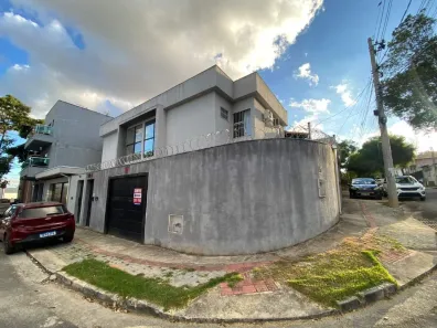 Casa com 3 Quartos à venda, 130m² no Sapucaias III, Contagem