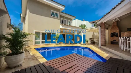 Casa de Condomínio com 4 Quartos à venda, 348m² no Alphaville, Santana de Parnaíba