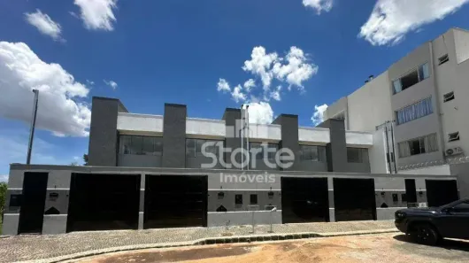 Casa com 2 Quartos à venda, 77m² no Novo Mundo, Uberlândia