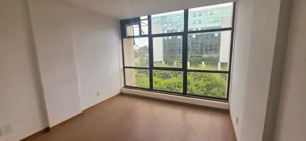 Sala Comercial para alugar, 32m² no Asa Sul, Brasília