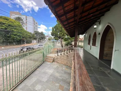 Casa com 5 Quartos à venda, 698m² no Itapoã, Belo Horizonte