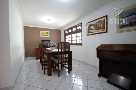 Casa de Condomínio com 3 Quartos à venda, 149m² no Santa Cândida, Curitiba
