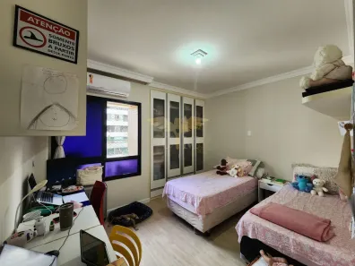 Apartamento com 3 dormitórios, 1 suíte e de 116 m² disponível para venda em condomínio com piscina e elevador em