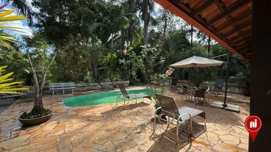 Fazenda/Sítio com 3 Quartos à venda, 400m² no Parque da Cachoeira, Brumadinho