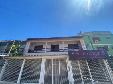 Sobrado com 3 Quartos à venda, 180m² no Jardim do Bosque, Cachoeirinha