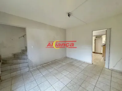 Casa com 3 Quartos para alugar, 100m² no Vila Maranduba, Guarulhos