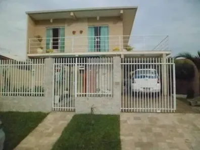Sobrado com 3 Quartos à venda, 220m² no Aviação, São José dos Pinhais
