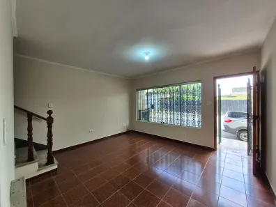 Sobrado com 2 Quartos para alugar, 170m² no Jardim Santo Antônio, Santo André