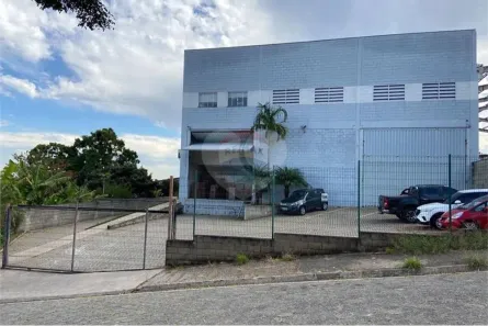 Galpão/Depósito/Armazém para alugar, 1000m² no Retiro São João, Sorocaba
