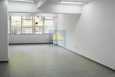 Sala Comercial à venda, 200m² no Centro, Balneário Camboriú