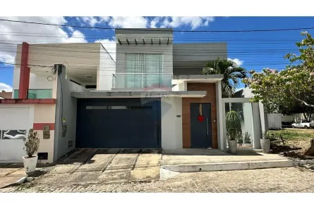 Casa com 4 Quartos à venda, 260m² no Espírito Santo, Jequié