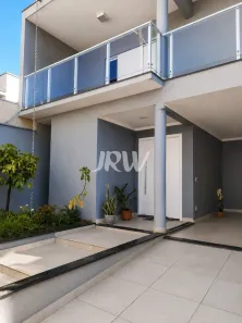 Sobrado com 3 Quartos à venda, 226m² no Jardim Bela Vista, Indaiatuba