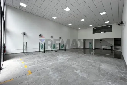 Ponto Comercial para alugar, 215m² no Vila Industrial, São José dos Campos