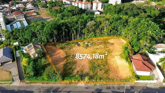 Lote/Terreno à venda, 8574m² no Água Verde, Blumenau