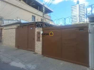 Casa com 2 Quartos para alugar, 100m² no Sagrada Família, Belo Horizonte
