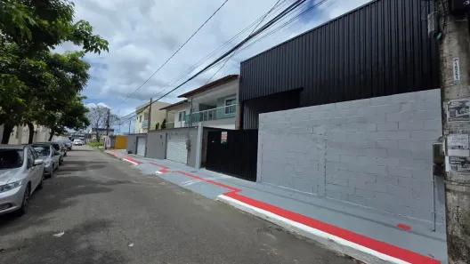 Galpão/Depósito/Armazém à venda, 170m² no Parque Residencial Laranjeiras, Serra