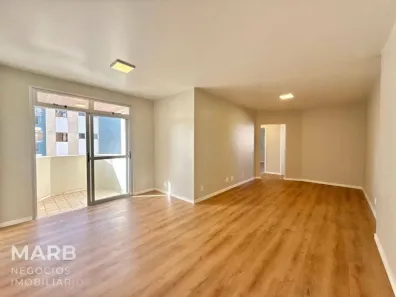 Apartamento com 3 Quartos à venda, 90m² no Centro, Florianópolis
