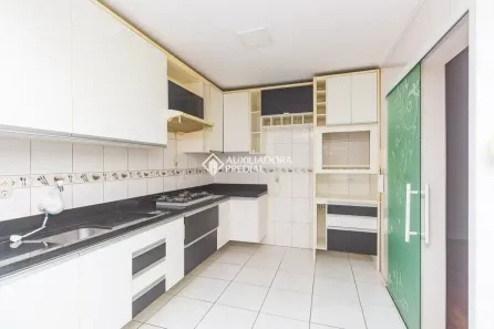 Apartamento com 2 Quartos à venda, 65m² no Passo da Areia, Porto Alegre