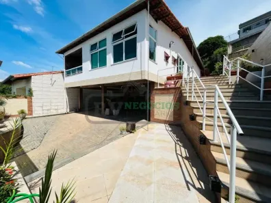 Casa com 4 Quartos à venda, 200m² no Bom Clima, Juiz de Fora