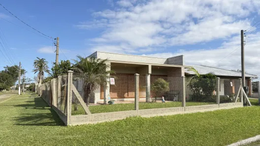 Casa com 4 Quartos à venda, 300m² no , Imbé