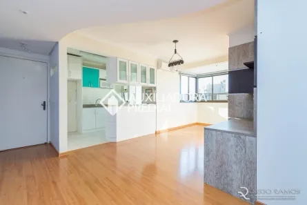 Apartamento com 2 Quartos à venda, 68m² no Passo da Areia, Porto Alegre