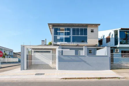 Sobrado com 2 Quartos à venda, 100m² no Cruzeiro, Gravataí